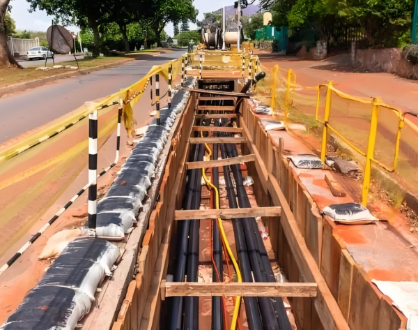 廣東電線電纜是通過:拉制、絞制、包覆三種工藝來制作完成的.jpg 廣東電線電纜是通過:拉制、絞制、包覆三種工藝來制作完成的.jpg