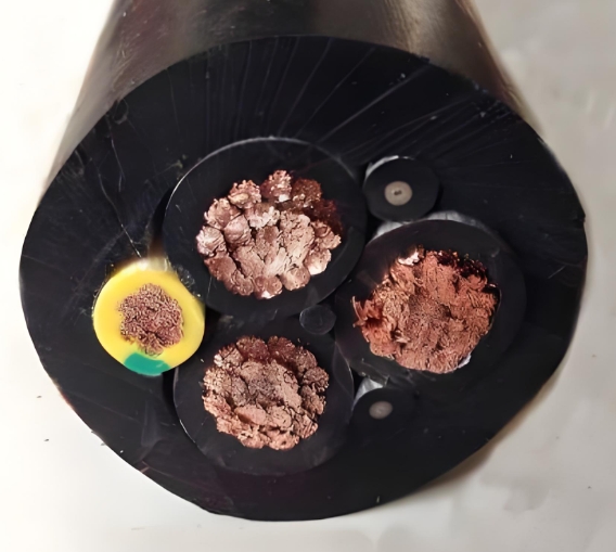 廣東電纜廠在東北零下30℃的低溫環境下,電線會受到什么影響.jpg 廣東電纜廠在東北零下30℃的低溫環境下,電線會受到什么影響.jpg